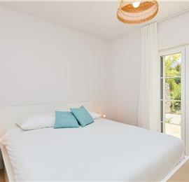 4 Bedroom villa with pool in Mlini, Sleeps 8